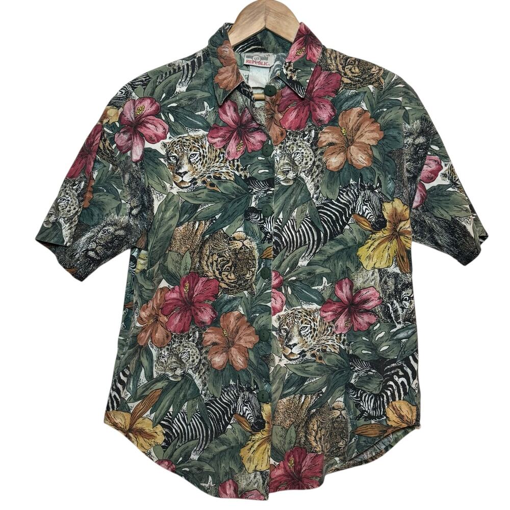 Vintage 1990's Hawaiian Safari Print Short Sleeve Cotton Button Up Blouse